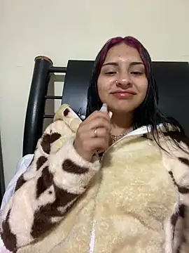 Hilary pinkk online show from February 2025 02:12:01 AM