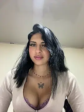 Hilary pinkk online show from March 2025 12:25:02 AM