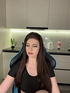 CurlyLara online show from April 2026 06:38:02 PM