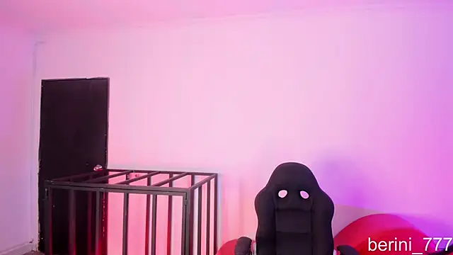 AmberiniHoffman online show from April 2026 12:03:02 PM