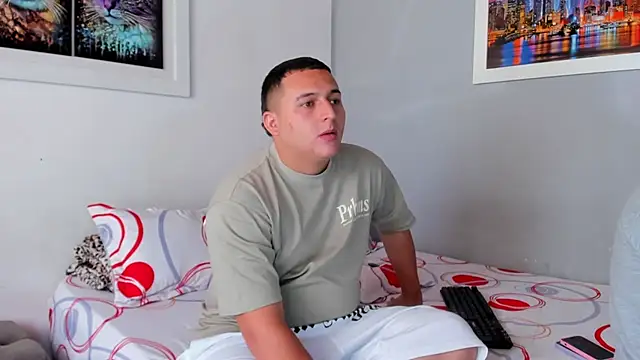 naughtyloverss online show from January 2025 02:03:02 PM