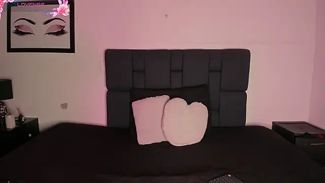 Khenta Michells online show from January 2026 10:28:02 AM