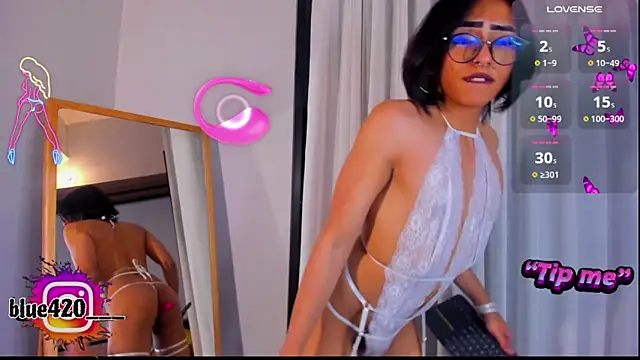 Skyler  blue4 online show from January 2025 01:26:01 AM