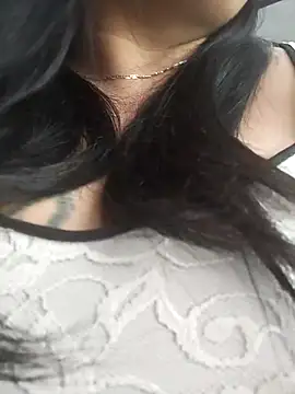 Snapshot of sara_pineros chatting on December 2024 09:06:02 PM sara pineros online show from December 2024 09:06:02 PM