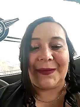 Snapshot of sara_pineros chatting on January 2025 08:24:01 PM sara pineros online show from January 2025 08:24:01 PM