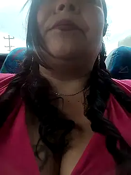 Snapshot of sara_pineros chatting on February 2025 03:37:02 PM sara pineros online show from February 2025 03:37:02 PM