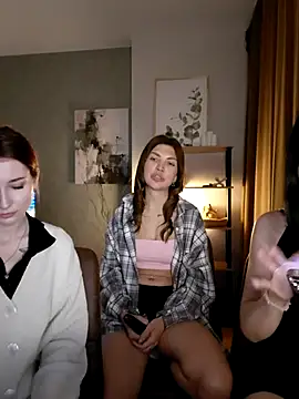 KeithTown online show from November 2025 06:23:02 PM