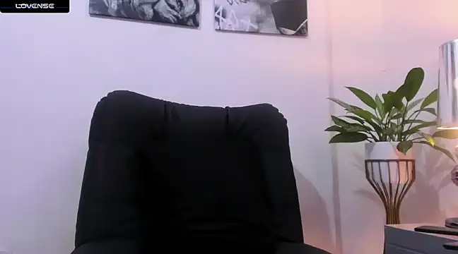 CruzVega online show from January 2025 07:54:01 PM