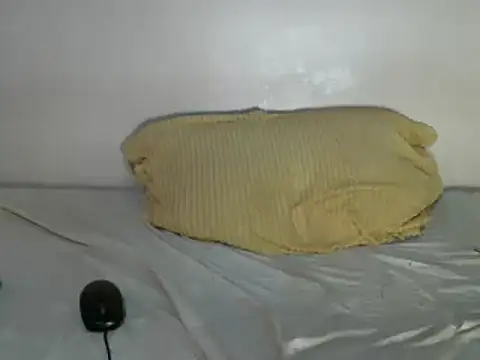 QUEEN-NAIMA online show from December 2024 12:49:01 PM