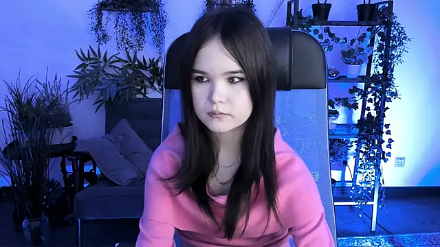 Elainebeness online show from November 2025 08:30:01 PM