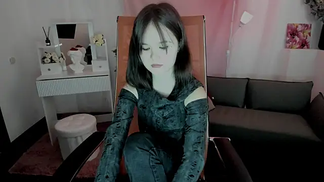 Elainebeness online show from April 2026 01:12:02 AM