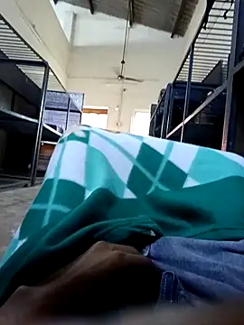 Snapshot of 1010SumiT chatting on October 2025 01:57:01 AM 1010SumiT online show from October 2025 01:57:01 AM