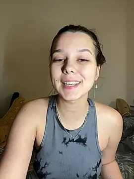 PoppyRobinson online show from January 2025 04:02:02 PM