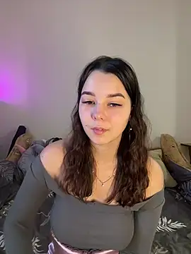 PoppyRobinson online show from January 2025 08:13:02 AM