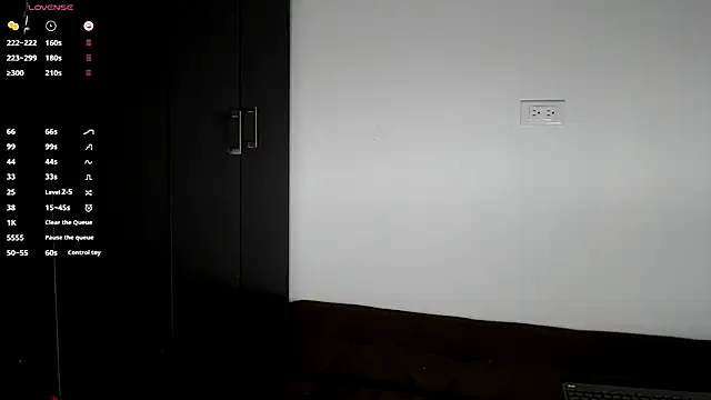 gigilovedback online show from October 2025 09:15:02 PM