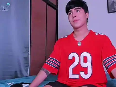 Snapshot of amon_kyle chatting on March 2025 03:43:01 AM amon kyle online show from March 2025 03:43:01 AM