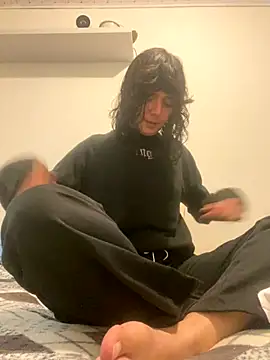 magalunabb online show from October 2025 07:01:01 PM