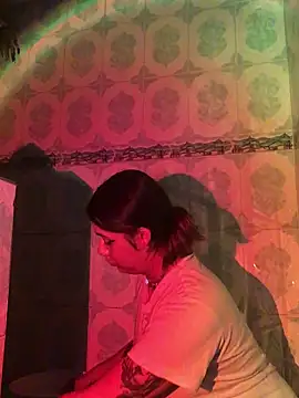 Miss oliviaa online show from March 2025 11:03:02 PM