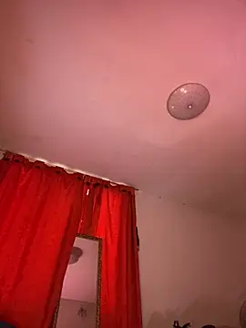 Miss oliviaa online show from March 2026 09:07:01 PM