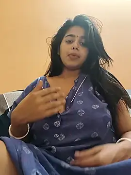 Snapshot of Sweet-Rani chatting on April 2026 05:52:01 PM Sweet-Rani online show from April 2026 05:52:01 PM