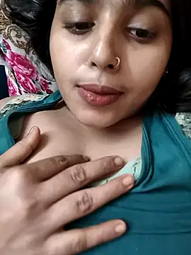 Snapshot of Sweet-Rani chatting on May 2026 05:21:02 PM Sweet-Rani online show from May 2026 05:21:02 PM