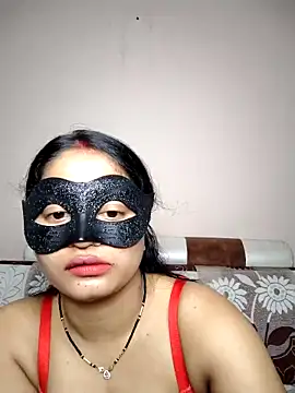 bigtitsqueen online show from April 2026 07:28:01 AM