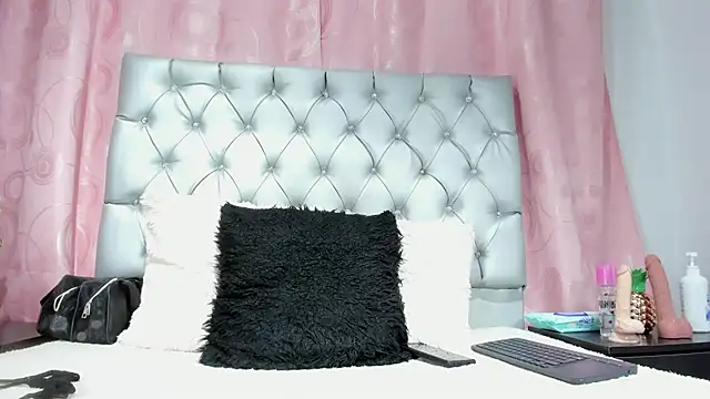 veneno hot online show from November 2025 01:33:02 PM