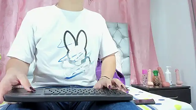 veneno hot online show from November 2025 12:49:01 PM