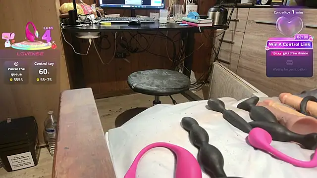 misteryman1956 online show from February 2026 08:21:01 AM