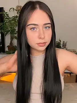  SweetCandyy online show from April 2026 07:27:01 PM