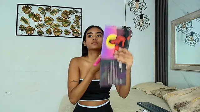 Snapshot of julieta_aguilar1 chatting on January 2025 07:26:01 PM julieta aguilar1 online show from January 2025 07:26:01 PM