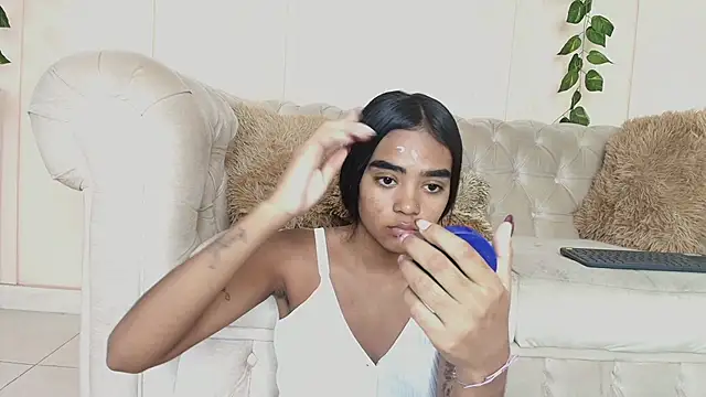 julieta aguilar1 online show from November 2025 07:02:02 PM