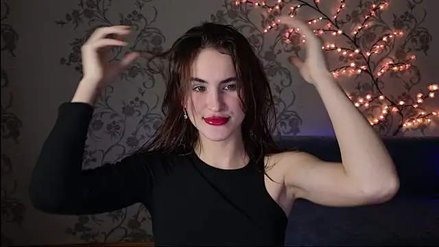 Felicia-Star online show from February 2026 06:11:01 PM