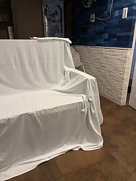 Hideen-real-face online show from February 2026 11:18:01 AM