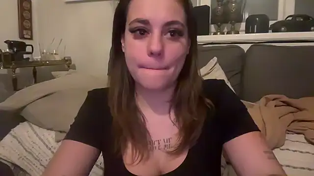 Snapshot of Dif-tjejen chatting on December 2025 01:55:02 AM Dif-tjejen online show from December 2025 01:55:02 AM