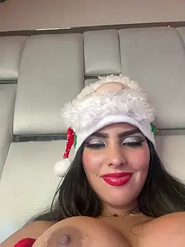 Snapshot of Maddy_Rouse_ chatting on December 2024 05:48:01 AM Maddy Rouse online show from December 2024 05:48:01 AM