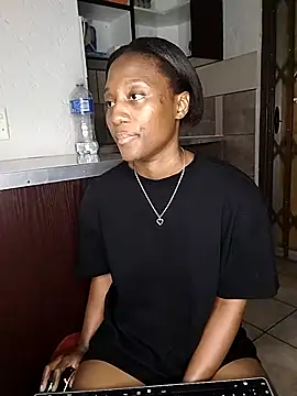 Lucy Blacksilk online show from September 2025 11:49:02 PM