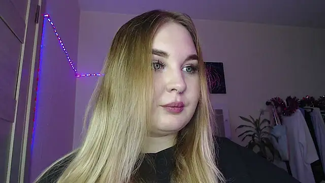 Snapshot of Greeenfriends6969 chatting on December 2024 06:44:02 PM Greeenfriends6969 online show from December 2024 06:44:02 PM