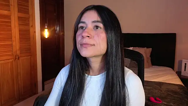 ChloeTurner  online show from April 2026 08:21:01 PM