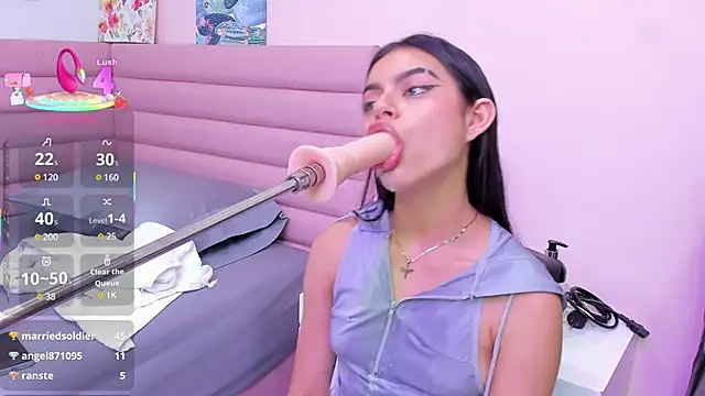 Snapshot of isabella_santos1 chatting on February 2025 03:48:02 PM isabella santos1 online show from February 2025 03:48:02 PM