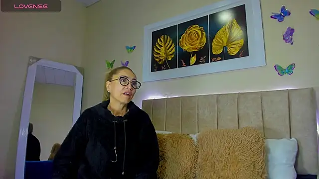 emagarcia online show from October 2025 01:19:01 PM