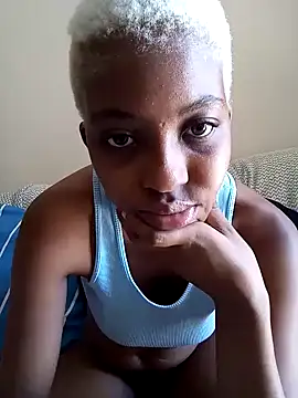 sexypetitexdoll23 online show from March 2025 04:22:02 PM