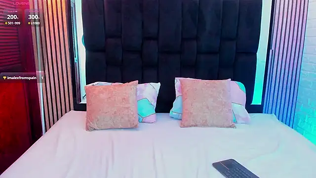 Isabella Flores online show from September 2025 12:54:01 AM