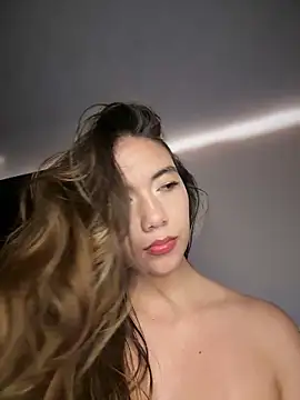 Iris lee online show from April 2026 02:27:02 AM