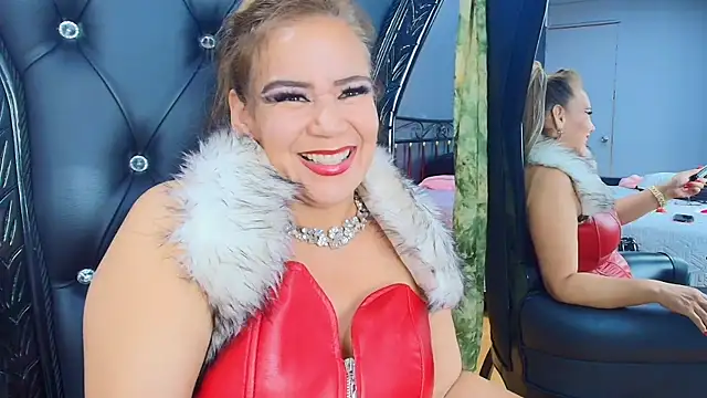 Snapshot of MelaniaKnauss chatting on January 2025 08:33:01 PM MelaniaKnauss online show from January 2025 08:33:01 PM