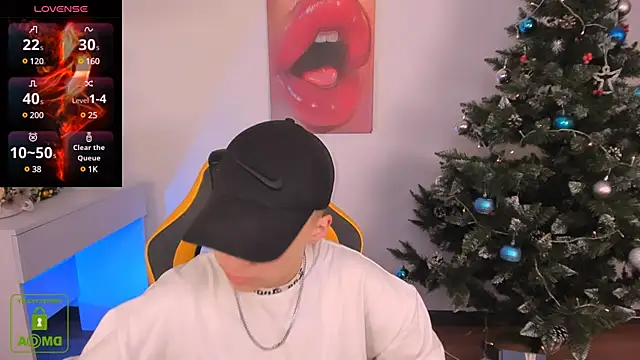 Dolly  Queen  online show from December 2024 08:34:01 PM