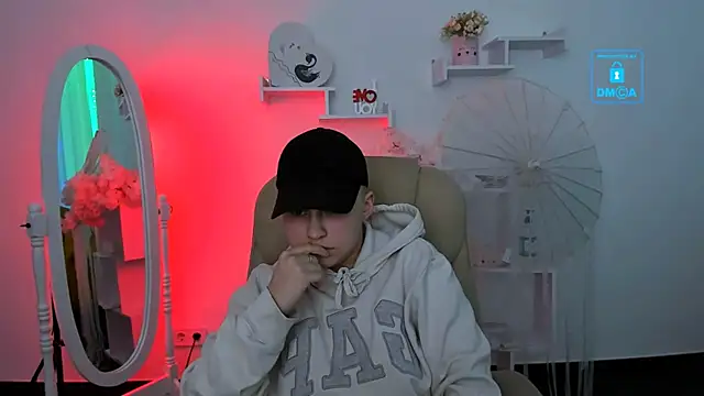 Dolly  Queen  online show from January 2025 08:13:02 PM