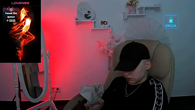 Dolly  Queen  online show from January 2025 11:15:02 PM