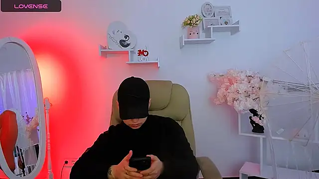 Dolly  Queen  online show from February 2025 09:22:01 PM