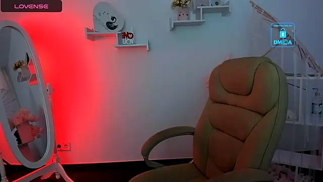 Dolly  Queen  online show from February 2025 09:02:01 PM